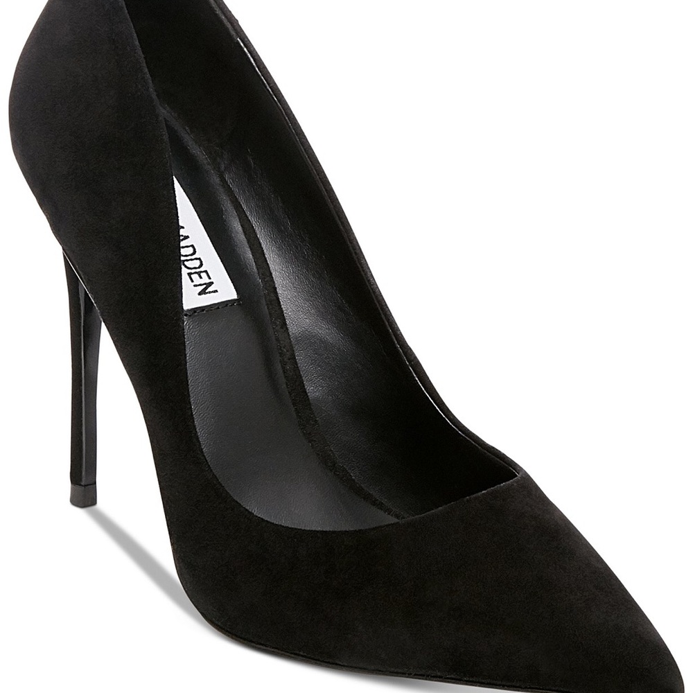 SOLD Steve Madden Daisy Black Suede Pumps